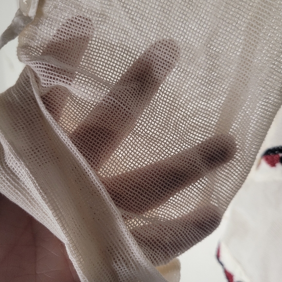 Akemi & Kin Anthropologie Embroidered Sheer Beautiful Blouse Size Medium - Picture 5 of 6